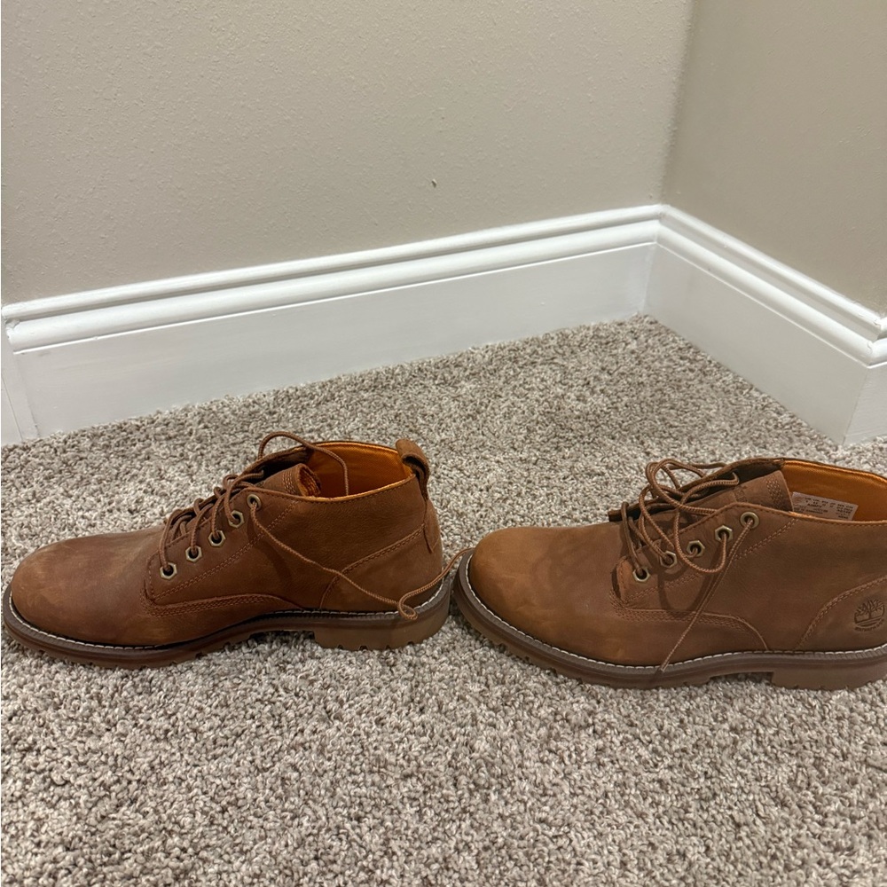 Timberland Brown Chukka Boots with Suede Finish - Picture 6 of 8